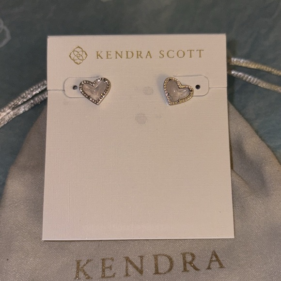 Kendra Scott Silver Tone Ari heart earrings - Picture 7 of 8
